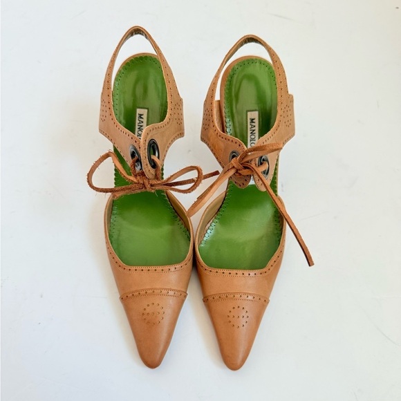 Manolo Blahnik retro Camel Brown leather Ankle tie pumps perforated toe EU 36.5 - Picture 2 of 9